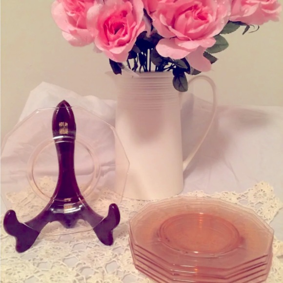 Vintage Set of 7 ELEGANT CAMBRIDGE Pink Glass Salad Dessert Plates - Picture 3 of 5
